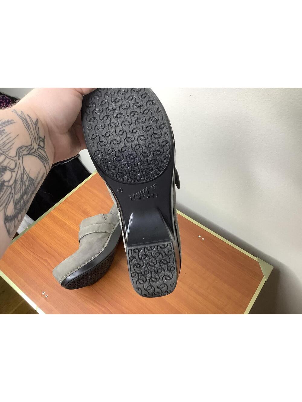 < Dansko Tamara Grey Suede Leather Clogs Size 9.5 > - Picture 6 of 8